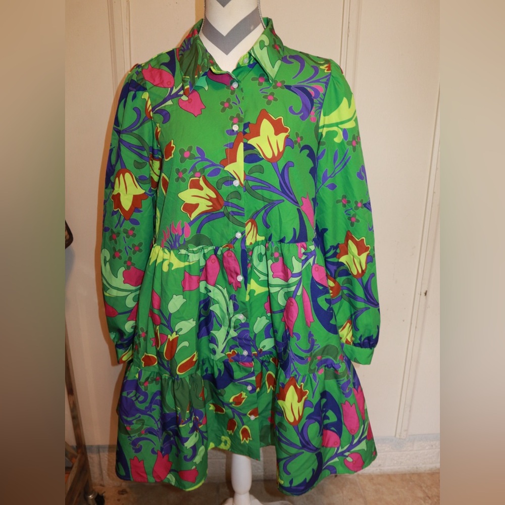 Floral multi color dress SIZE M